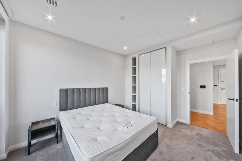 1 bedroom apartments/flats to sale in Michael Road, Fulham-image 11