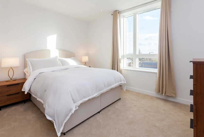 2 bedrooms apartments/flats to sale in Heritage Place, Brentford-image 4