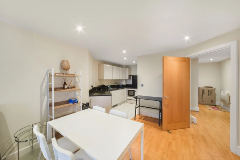 1 bedroom apartments/flats to sale in St. George Wharf, Vauxhall-image 12