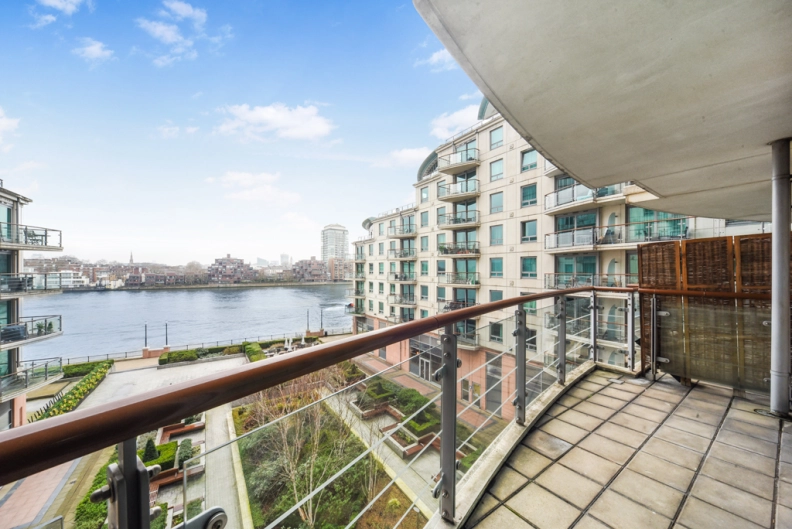 1 bedroom apartments/flats to sale in St. George Wharf, Vauxhall-image 7