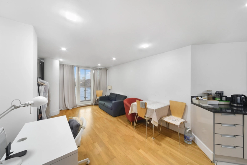 1 bedroom apartments/flats to sale in St. George Wharf, Vauxhall-image 9