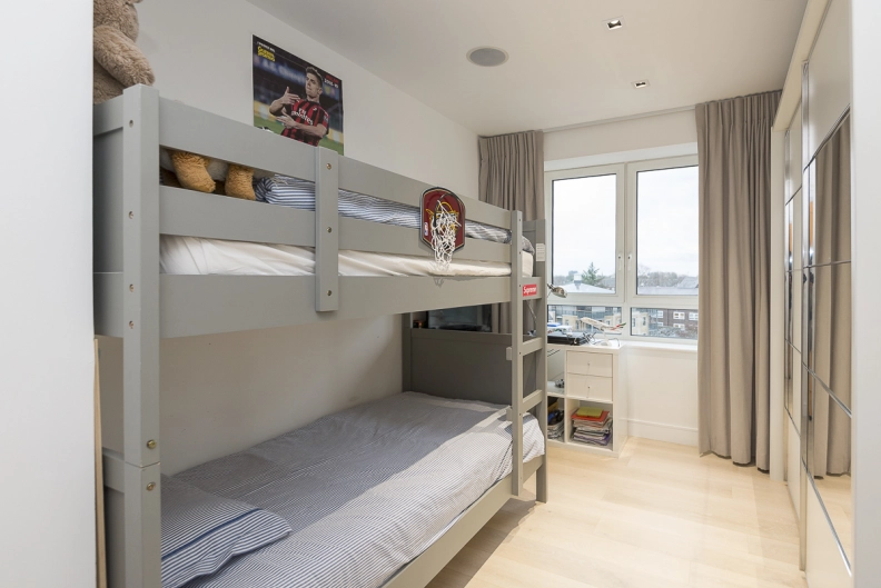 3 bedrooms apartments/flats to sale in Kew Bridge Road, Brentford-image 13