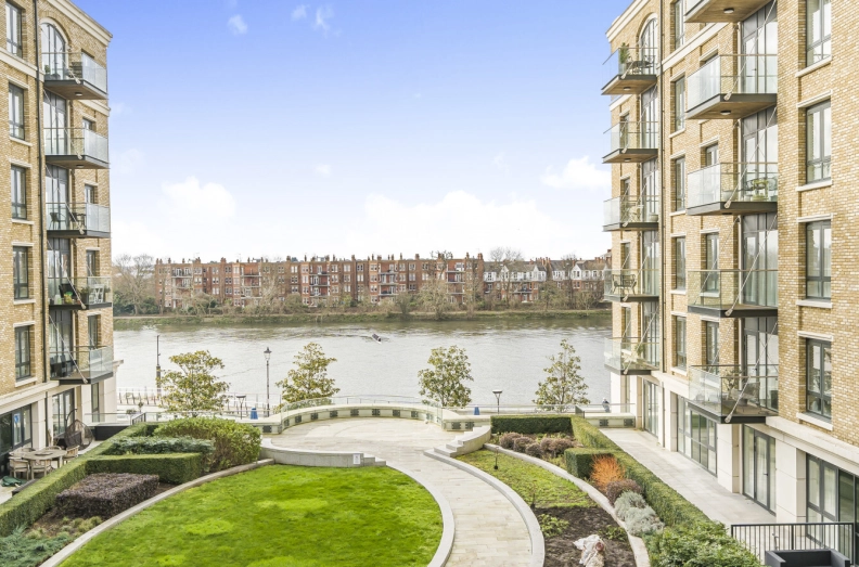 2 bedrooms apartments/flats to sale in Parr's Way, Hammersmith-image 24