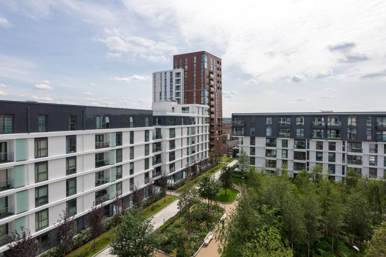 1 bedroom apartments/flats to sale in Wandsworth Road, Nine Elms-image 11