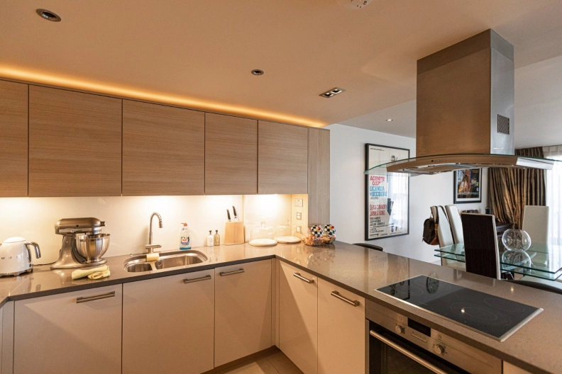 2 bedrooms apartments/flats to sale in Townmead Road, Imperial Wharf-image 14