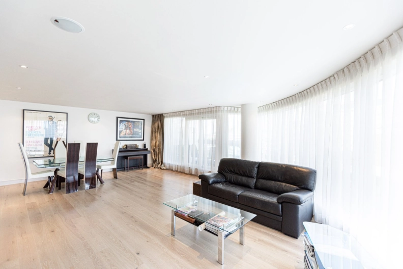 2 bedrooms apartments/flats to sale in Townmead Road, Imperial Wharf-image 8