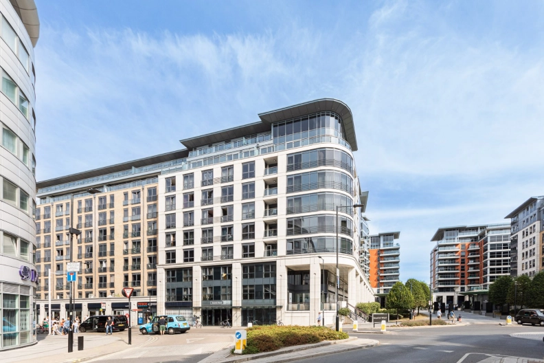 2 bedrooms apartments/flats to sale in Townmead Road, Imperial Wharf-image 1