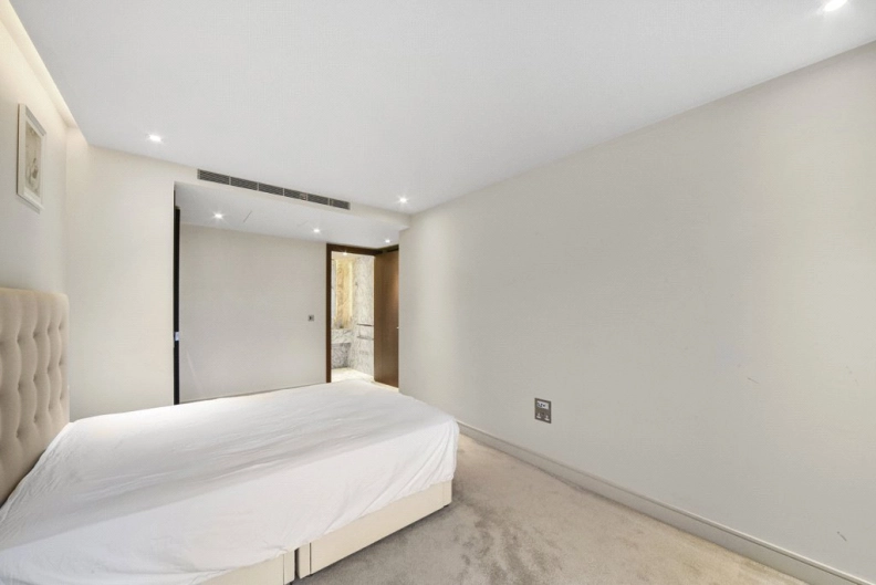 2 bedrooms apartments/flats to sale in Regatta Lane, Hammersmith-image 12