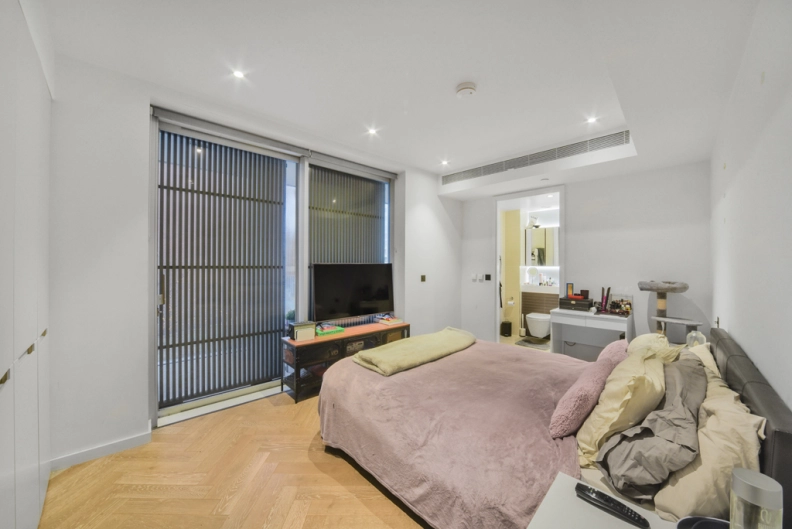 2 bedrooms apartments/flats to sale in Circus Road West, Nine Elms-image 13