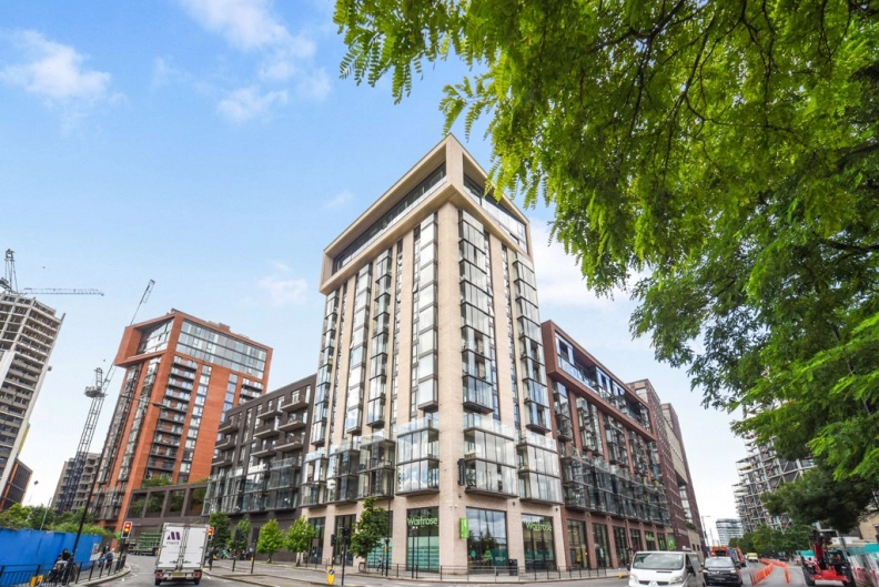 2 bedrooms apartments/flats to sale in New Union Square, Nine Elms-image 1