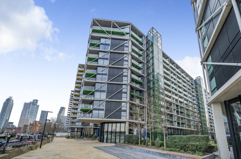 2 bedrooms apartments/flats to sale in Riverlight Quay, Nine Elms-image 8