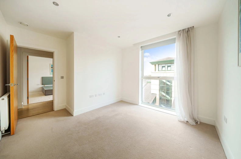 2 bedrooms apartments/flats to sale in Levett Square, Richmond-image 4