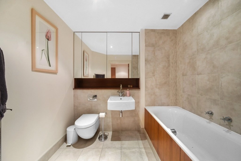 3 bedrooms apartments/flats to sale in The Boulevard, Fulham-image 8