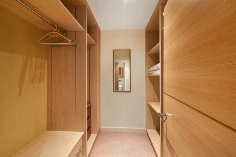 3 bedrooms apartments/flats to sale in The Boulevard, Fulham-image 15