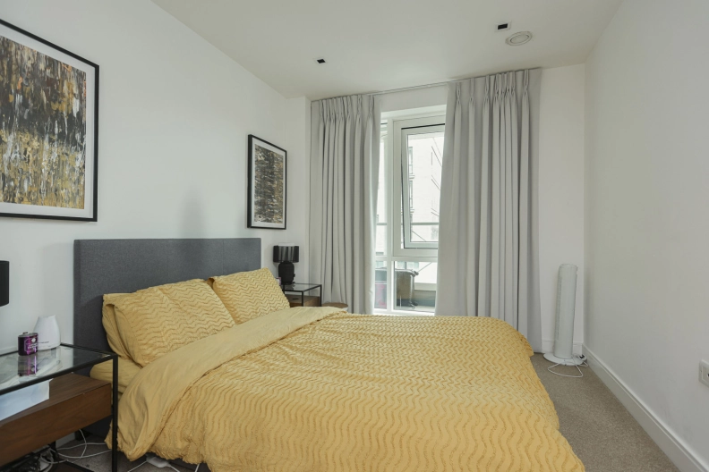 2 bedrooms apartments/flats to sale in Kew Bridge Road, Brentford-image 12