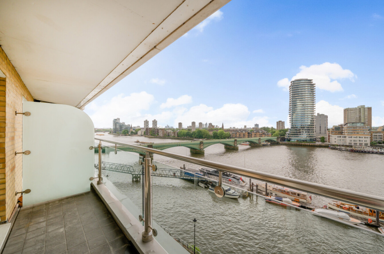 3 bedrooms apartments/flats to sale in The Boulevard, Imperial Wharf-image 14