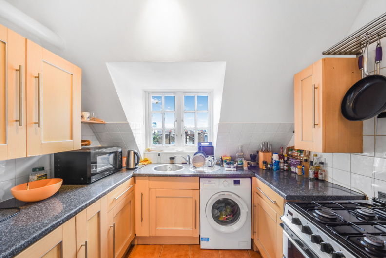 1 bedroom apartments/flats to sale in Riverside Gardens, Hammersmith-image 3