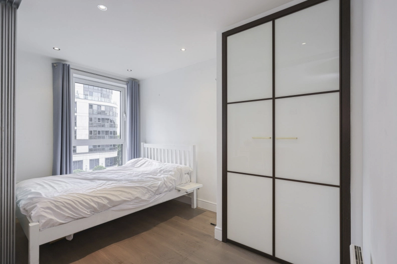 1 bedroom apartments/flats to sale in Townmead Road, Fulham-image 6