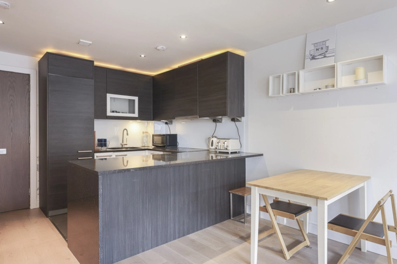 1 bedroom apartments/flats to sale in Townmead Road, Fulham-image 3