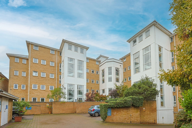 2 bedrooms apartments/flats to sale in Carnwath Road, London-image 17