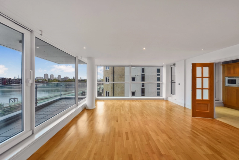 3 bedrooms apartments/flats to sale in The Boulevard, Imperial Wharf-image 8