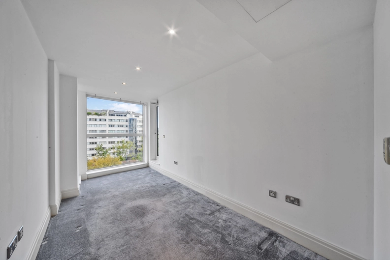 3 bedrooms apartments/flats to sale in The Boulevard, Imperial Wharf-image 5