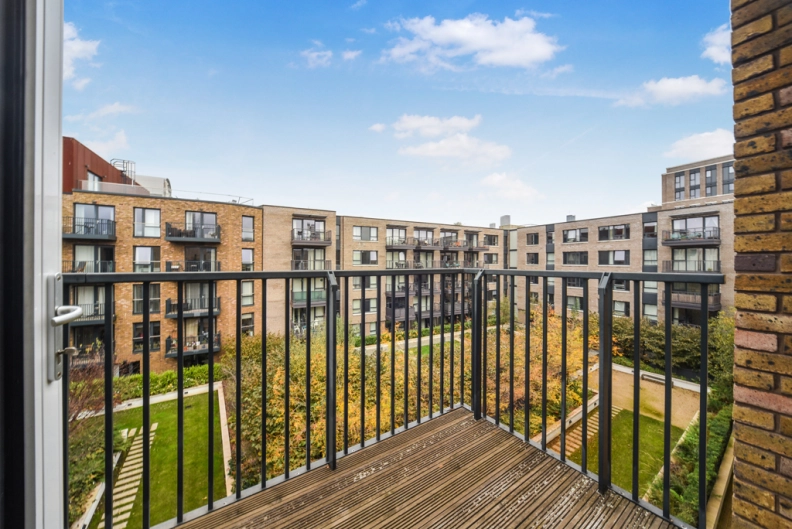 2 bedrooms apartments/flats to sale in Ashton Reach, Rotherhithe-image 7