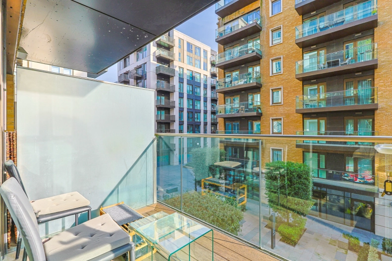 1 bedroom apartments/flats to sale in Parr's Way, Hammersmith-image 7