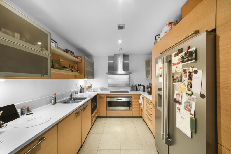 3 bedrooms apartments/flats to sale in Lensbury Avenue, Imperial Wharf-image 3