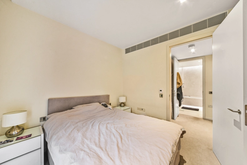 1 bedroom apartments/flats to sale in Columbia Gardens, Earl's Court-image 5