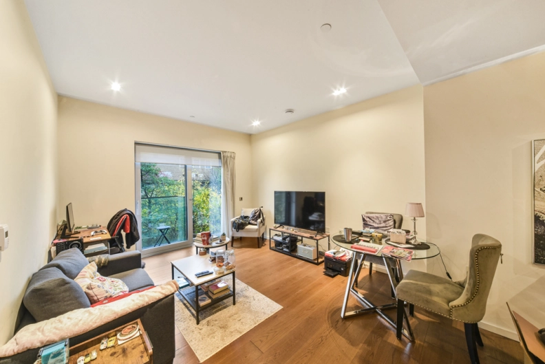 1 bedroom apartments/flats to sale in Columbia Gardens, Earl's Court-image 9