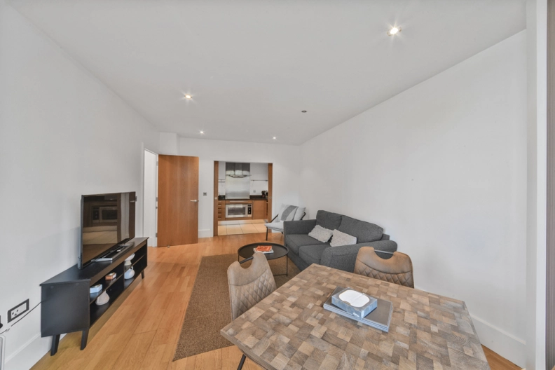 2 bedrooms apartments/flats to sale in Juniper Drive, Wandsworth-image 9