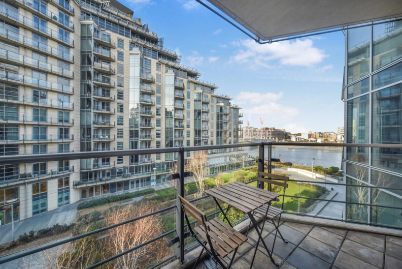 2 bedrooms apartments/flats to sale in Juniper Drive, Wandsworth-image 7