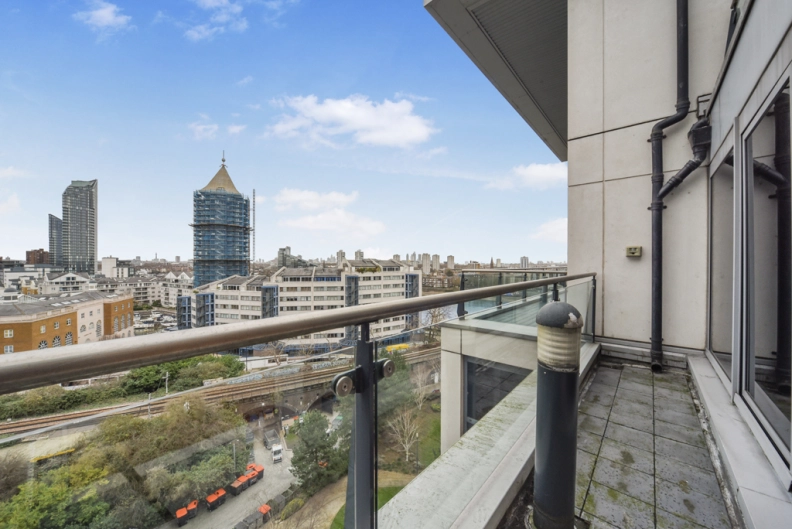 2 bedrooms apartments/flats to sale in The Boulevard, Imperial Wharf-image 7