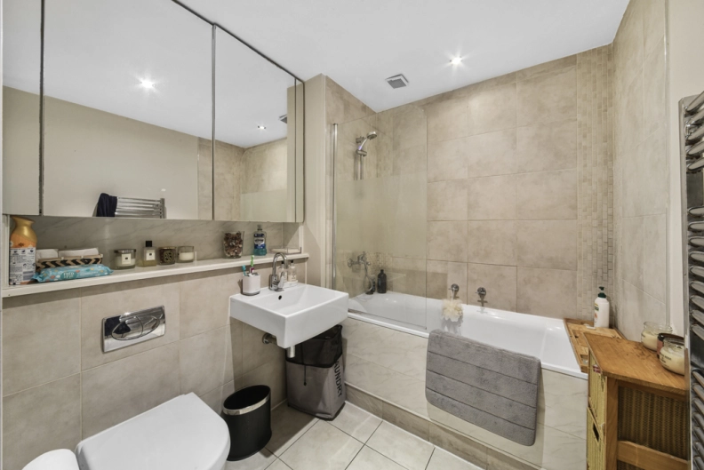 2 bedrooms apartments/flats to sale in The Boulevard, Fulham-image 6