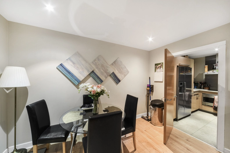 2 bedrooms apartments/flats to sale in The Boulevard, Fulham-image 10