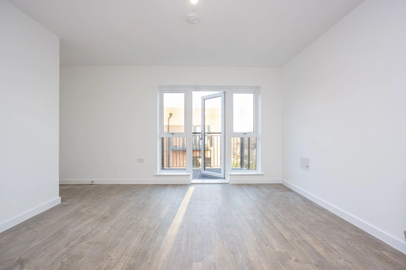 2 bedrooms apartments/flats to sale in Thimble Crescent, Wallington-image 2