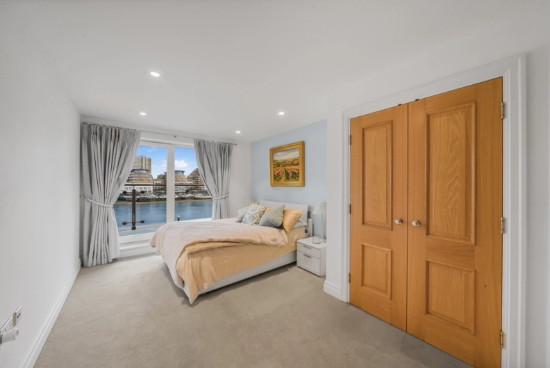 3 bedrooms apartments/flats to sale in The Boulevard, Imperial Wharf-image 6