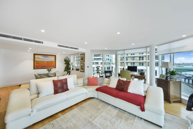 3 bedrooms apartments/flats to sale in The Boulevard, Imperial Wharf-image 9