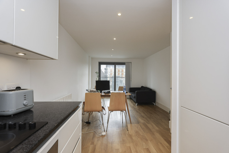 1 bedroom apartments/flats to sale in Royal Carriage Mews, Woolwich-image 9