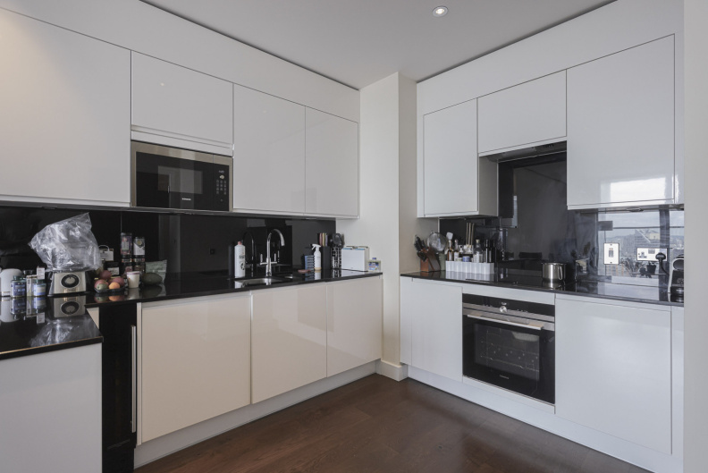 1 bedroom apartments/flats to sale in Waterview Drive, Greenwich-image 12