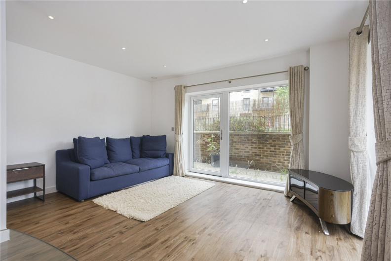 2 bedrooms apartments/flats to sale in Moy Lane, Woolwich-image 2