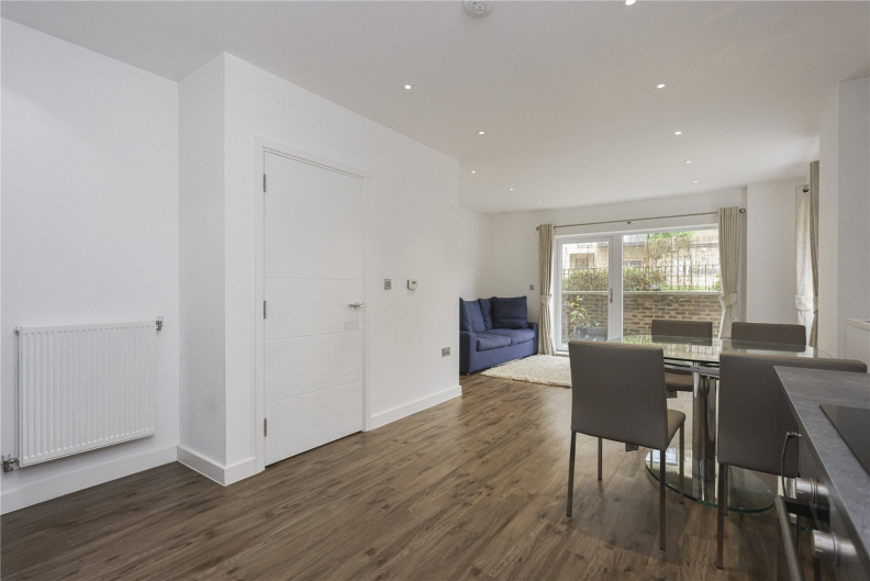 2 bedrooms apartments/flats to sale in Moy Lane, Woolwich-image 14