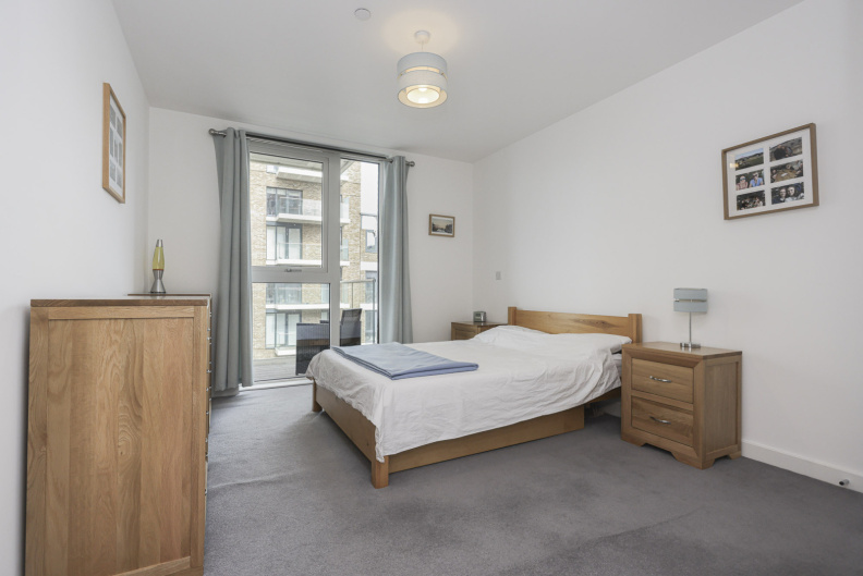 1 bedroom apartments/flats to sale in Victory Parade, Woolwich-image 2