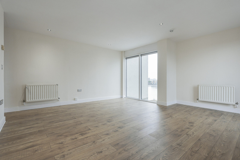 2 bedrooms apartments/flats to sale in Erebus Drive, Thamesmead-image 5