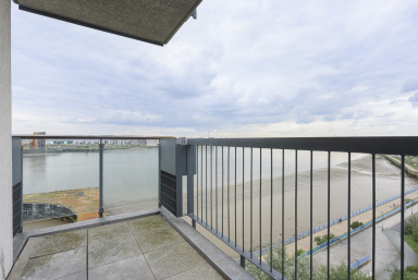 Erebus Drive, Thamesmead SE28 image 2