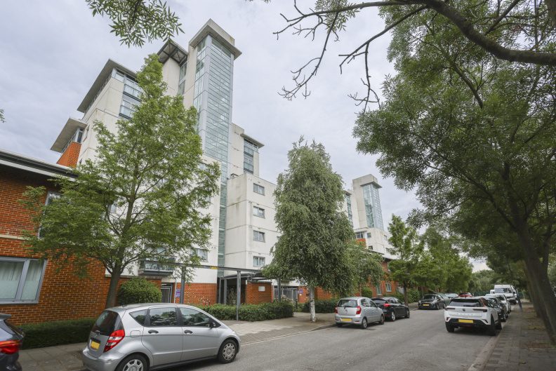 2 bedrooms apartments/flats to sale in Erebus Drive, Woolwich-image 11