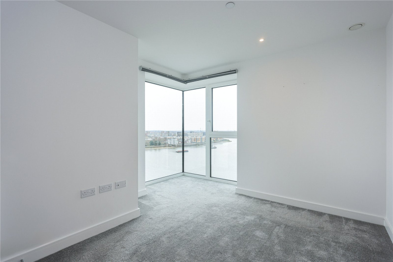 2 bedrooms apartments/flats to sale in Brigadier Walk, Greenwich-image 5