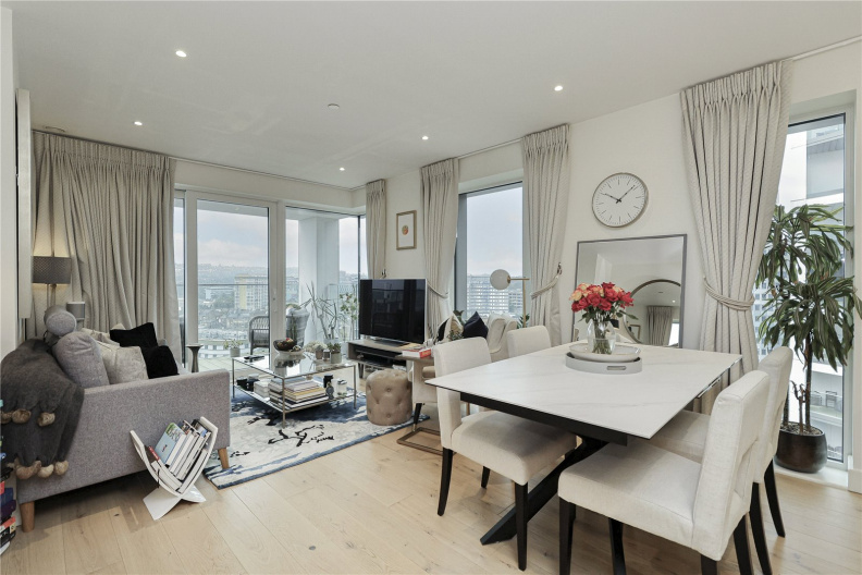 3 bedrooms apartments/flats to sale in Duke of Wellington Avenue, Woolwich-image 3