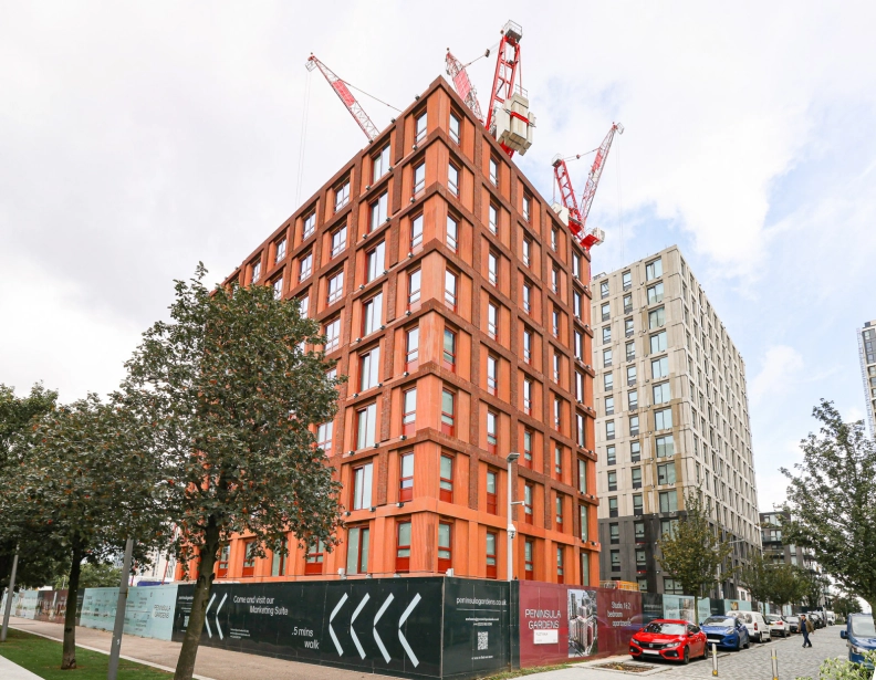 2 bedrooms apartments/flats to sale in Peninsula Gardens, North Greenwich-image 1